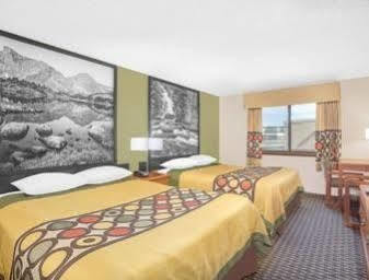 Super 8 By Wyndham Riverton Buitenkant foto